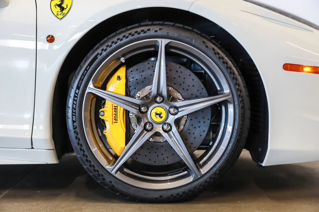 2012 Ferrari 458 Spider - Image 19 of 31