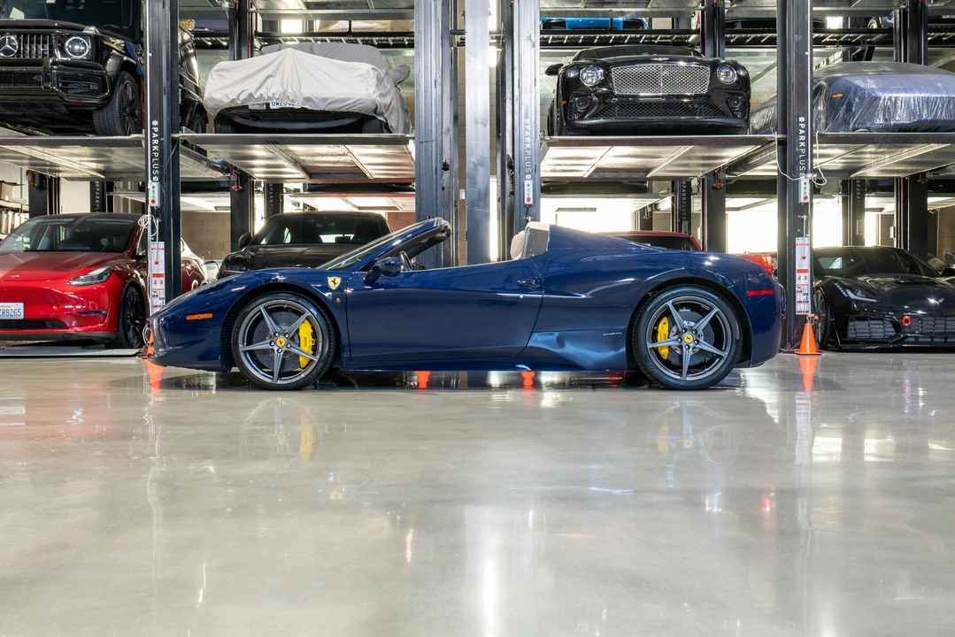 2012 Ferrari 458 Spider - Image 13 of 31