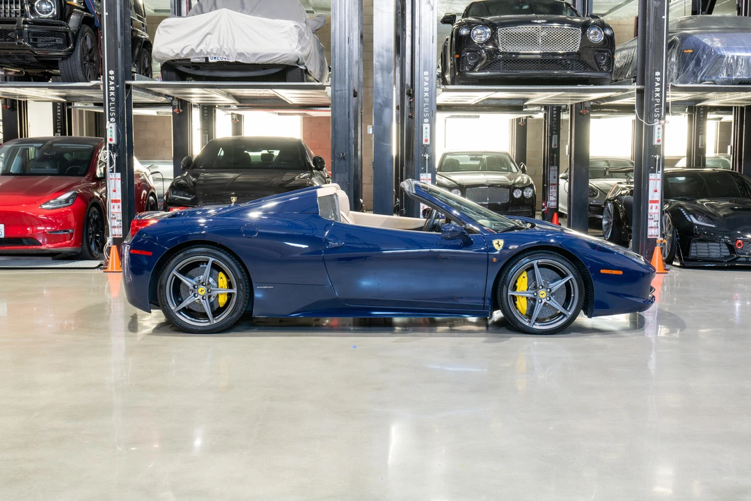 2012 Ferrari 458 Spider - Image 25 of 31