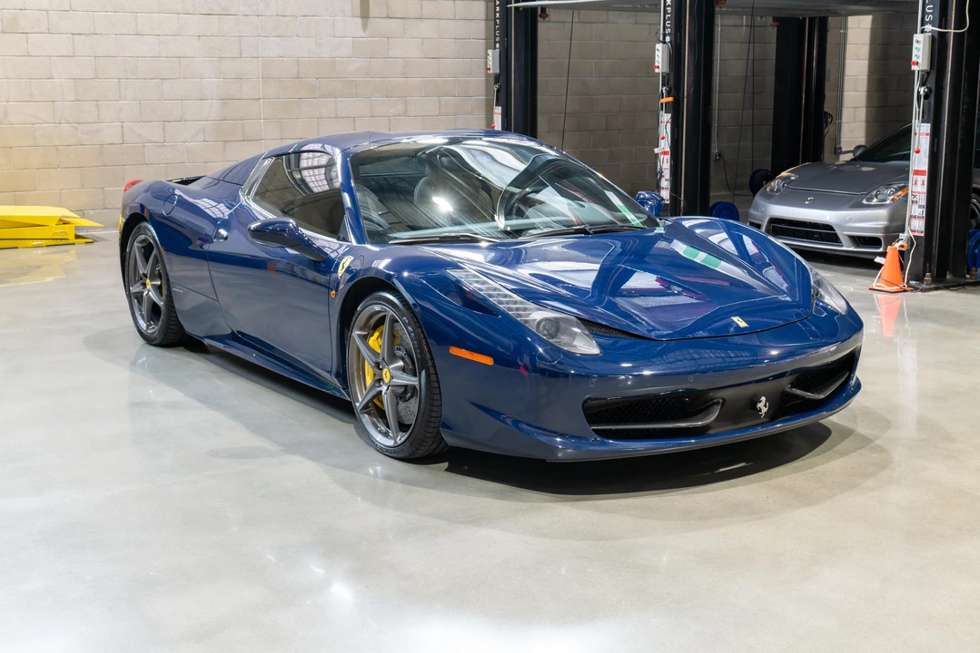 2012 Ferrari 458 Spider - Image 29 of 31