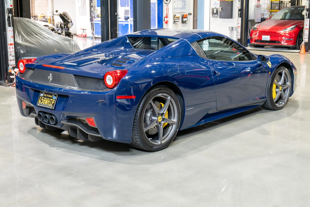 2012 Ferrari 458 Spider - Image 22 of 31