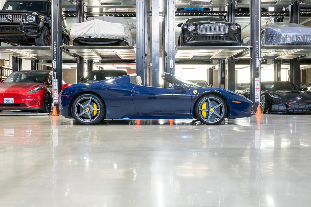 2012 Ferrari 458 Spider - Image 24 of 31