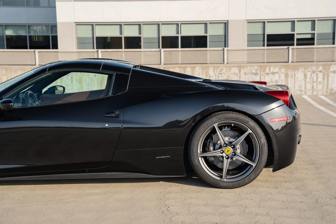 2012 Ferrari 458 Spider - Image 29 of 31