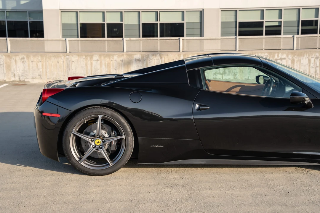 2012 Ferrari 458 Spider - Image 26 of 31