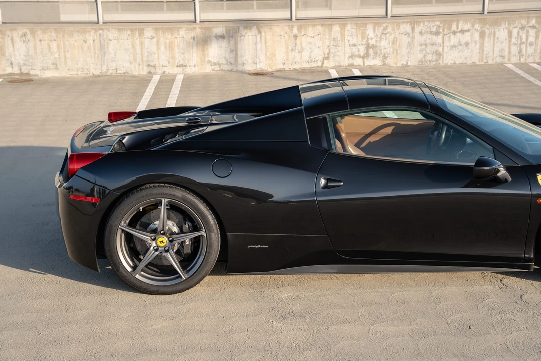 2012 Ferrari 458 Spider - Image 25 of 31