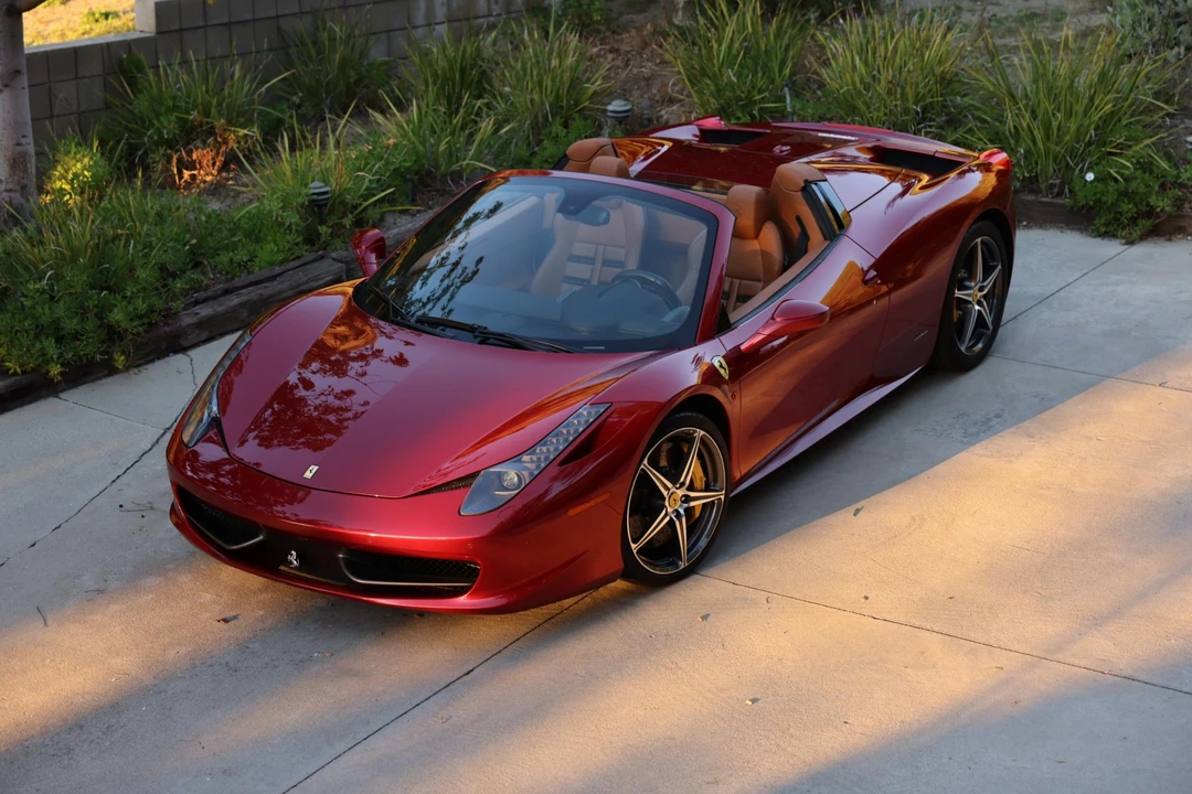 2012 Ferrari 458 Spider - Image 11 of 31