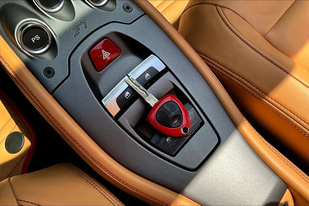 2012 Ferrari 458 Spider - Image 29 of 30
