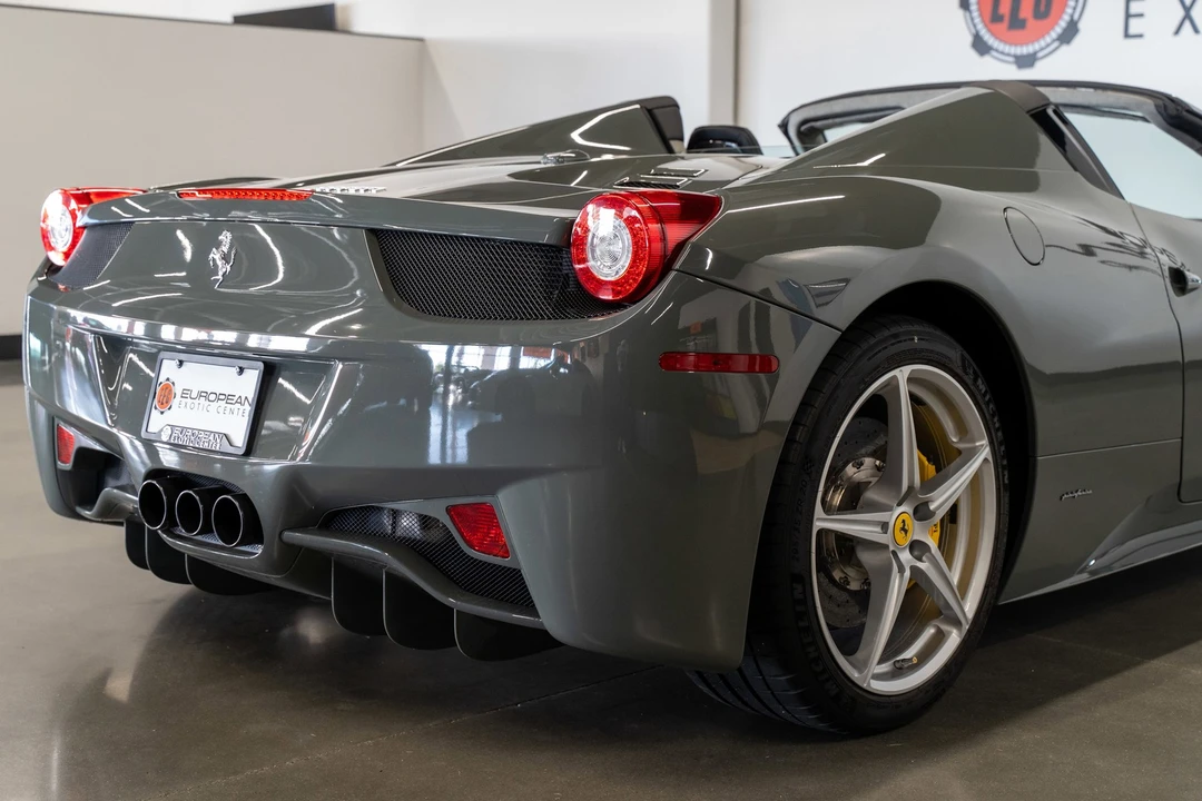2012 Ferrari 458 Spider - Image 16 of 31