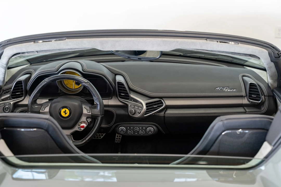 2012 Ferrari 458 Spider - Image 22 of 31