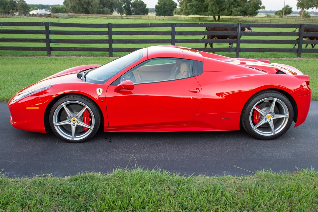 2012 Ferrari 458 Spider - Image 11 of 31