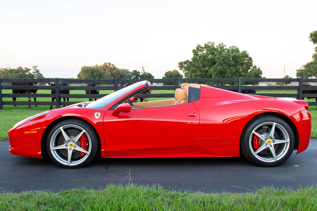 2012 Ferrari 458 Spider - Image 28 of 31