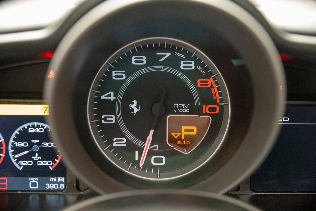2012 Ferrari 458 Spider - Image 31 of 31