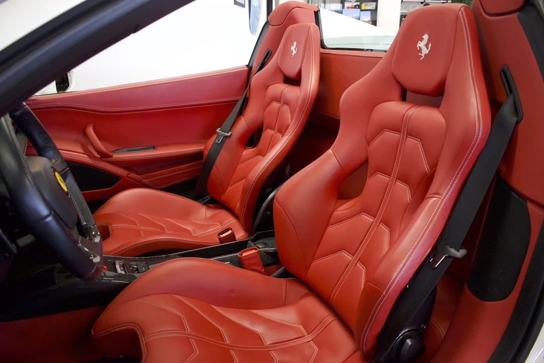 2012 Ferrari 458 Spider - Image 8 of 12