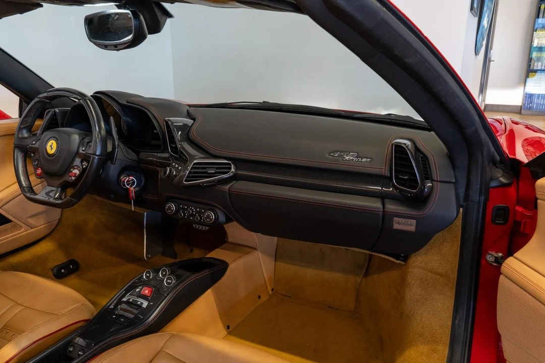 2012 Ferrari 458 Spider - Image 4 of 21
