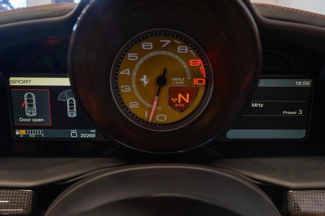 2012 Ferrari 458 Spider - Image 9 of 21