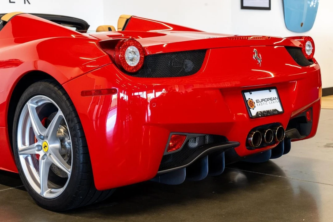 2012 Ferrari 458 Spider - Image 15 of 21
