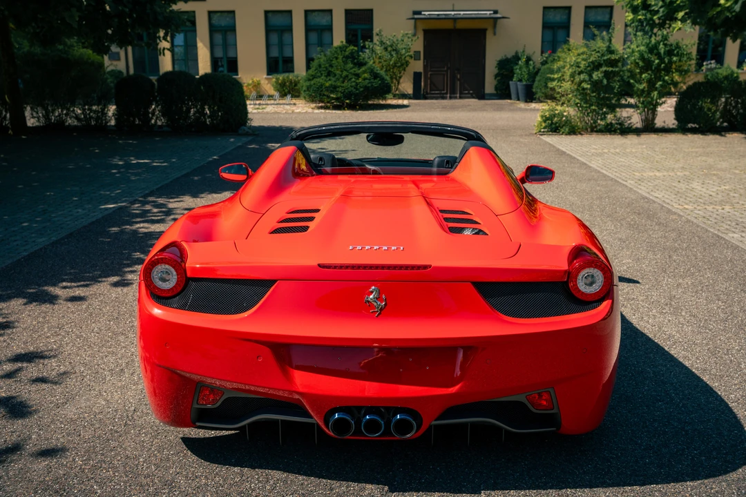 2012 Ferrari 458 Spider - Image 14 of 31