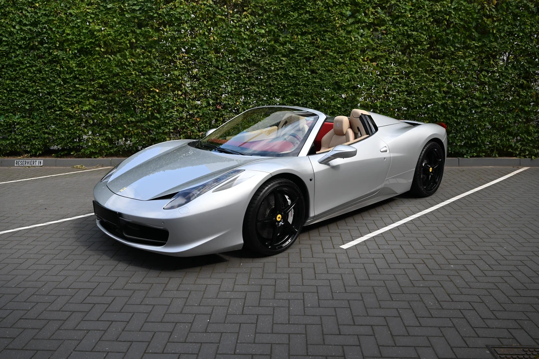 2012 Ferrari 458 Spider - Image 8 of 31