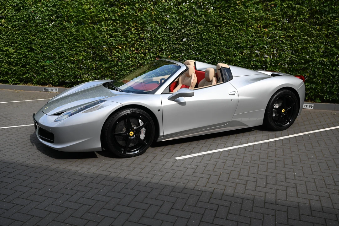 2012 Ferrari 458 Spider - Image 9 of 31