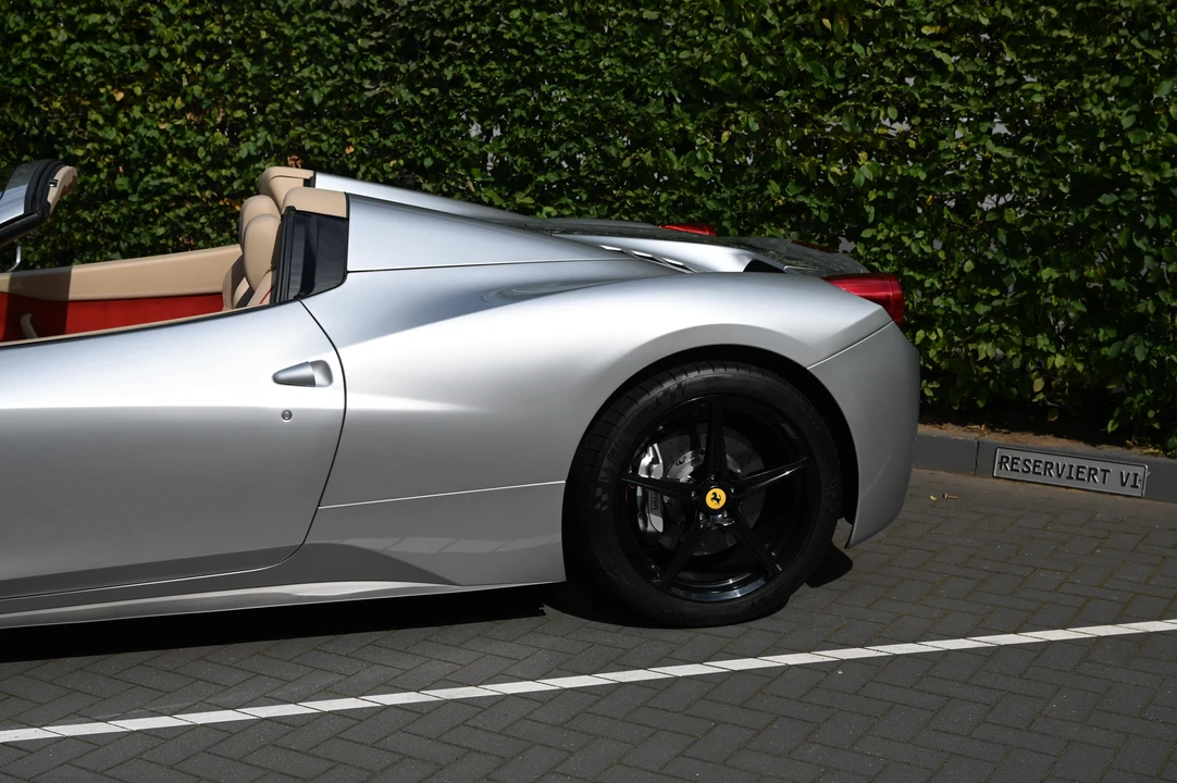 2012 Ferrari 458 Spider - Image 31 of 31