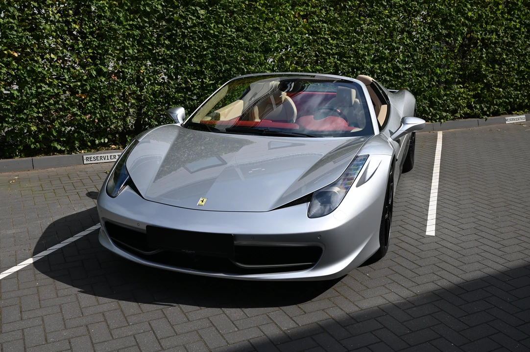 2012 Ferrari 458 Spider - Image 11 of 31