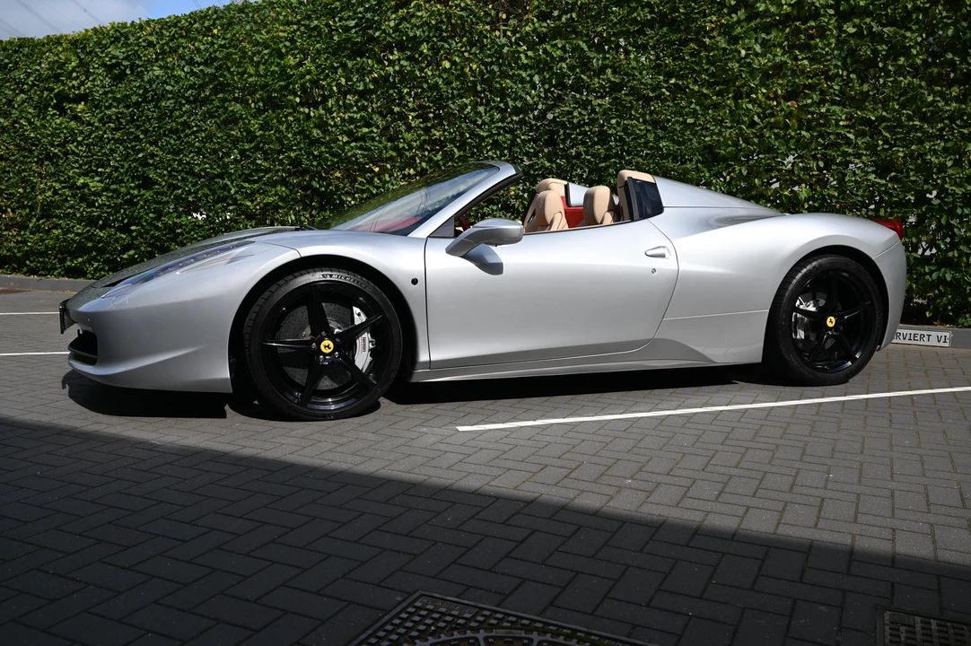 2012 Ferrari 458 Spider - Image 4 of 31