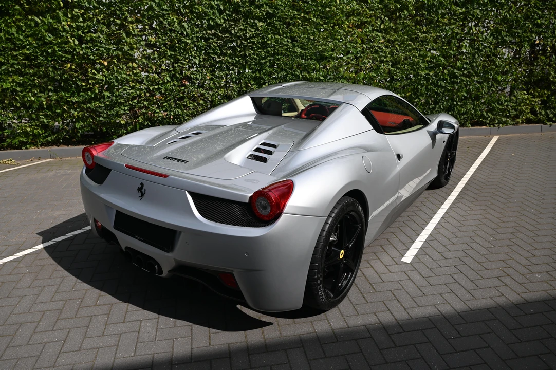 2012 Ferrari 458 Spider - Image 15 of 31