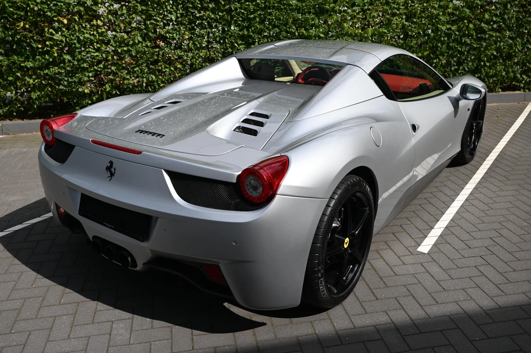 2012 Ferrari 458 Spider - Image 16 of 31