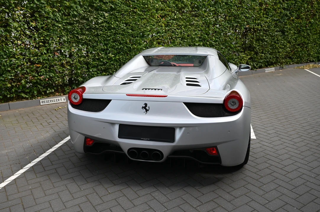 2012 Ferrari 458 Spider - Image 21 of 31