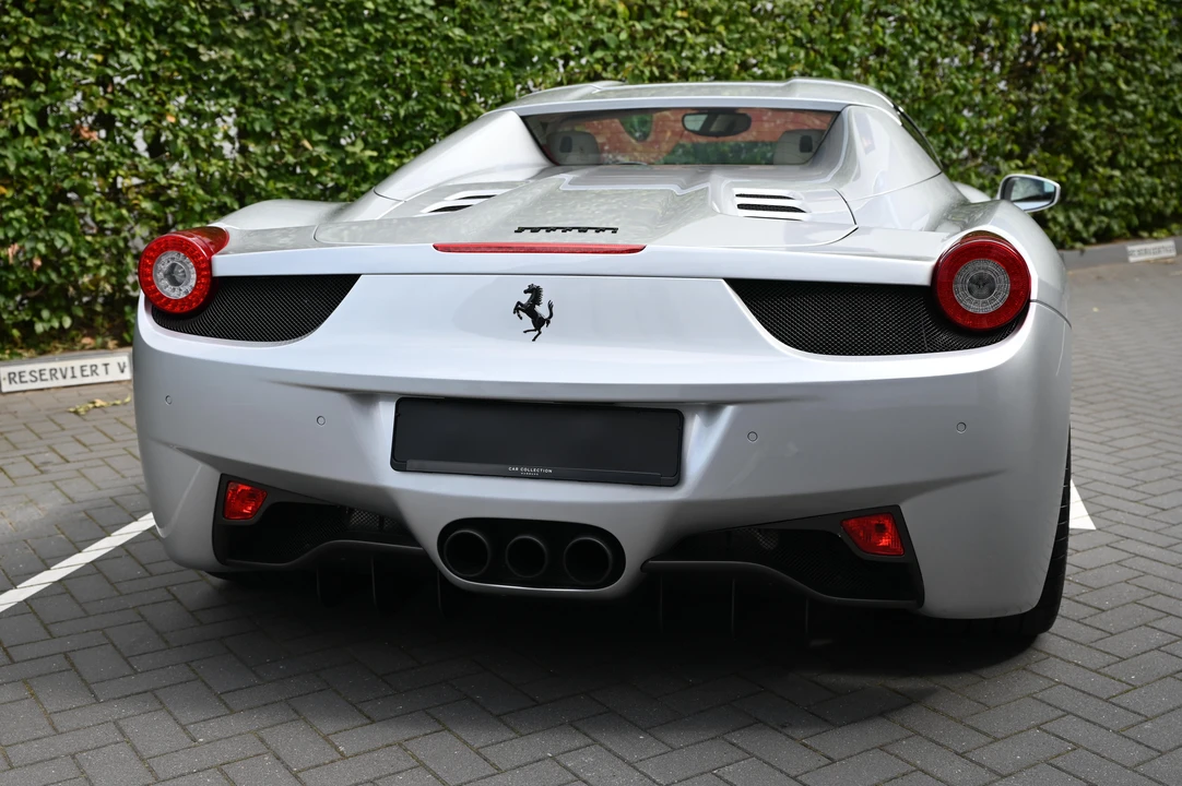 2012 Ferrari 458 Spider - Image 22 of 31