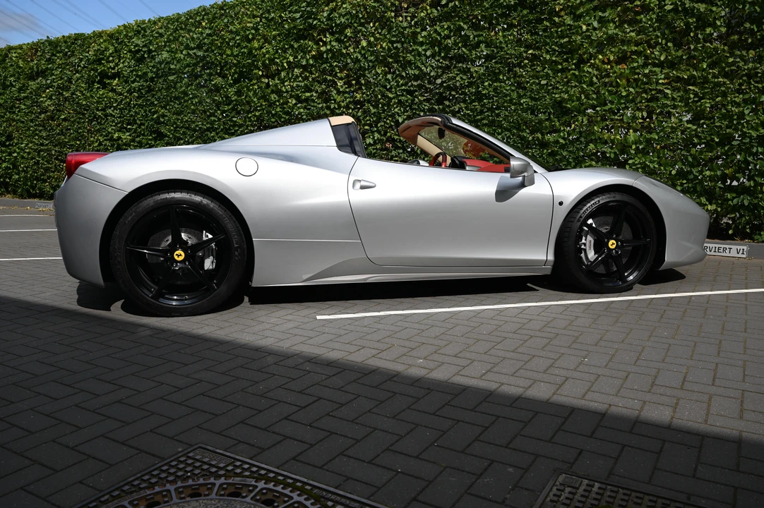 2012 Ferrari 458 Spider - Image 7 of 31