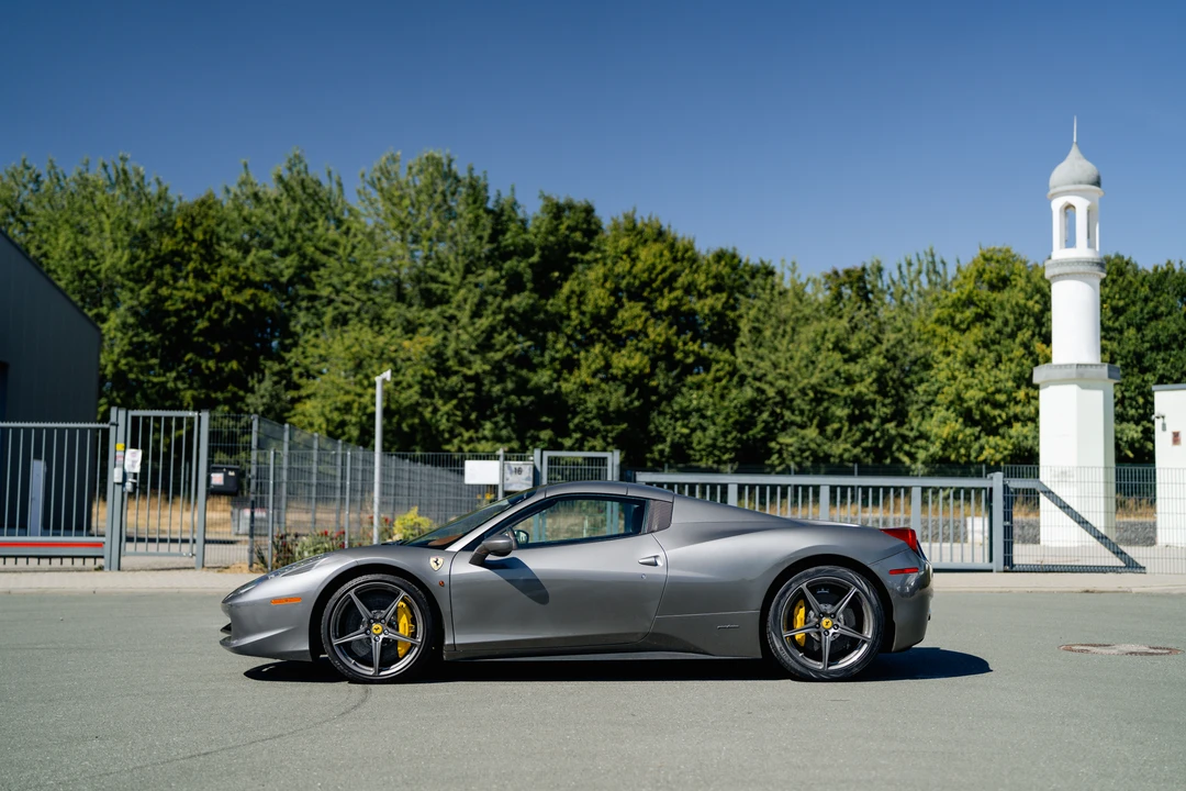 2012 Ferrari 458 Spider - Image 17 of 31