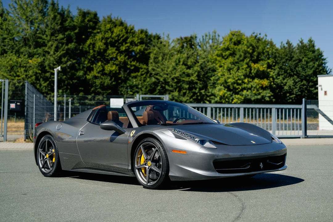2012 Ferrari 458 Spider - Image 25 of 31