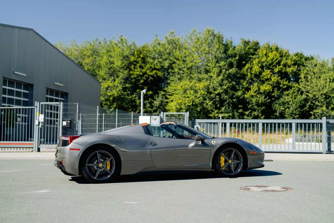 2012 Ferrari 458 Spider - Image 8 of 31