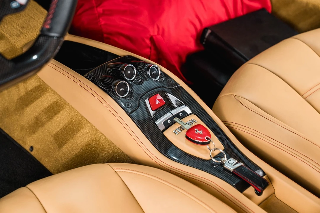 2012 Ferrari 458 Italia - Image 18 of 31