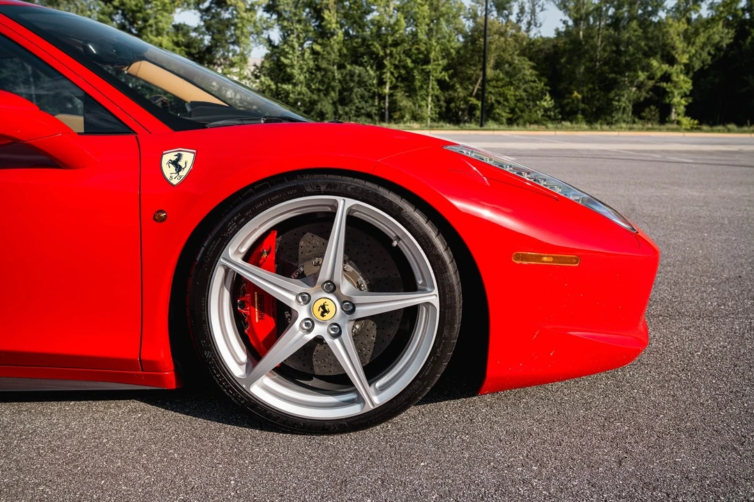 2012 Ferrari 458 Italia - Image 12 of 31
