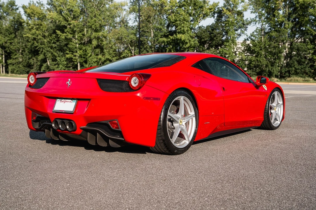 2012 Ferrari 458 Italia - Image 5 of 31