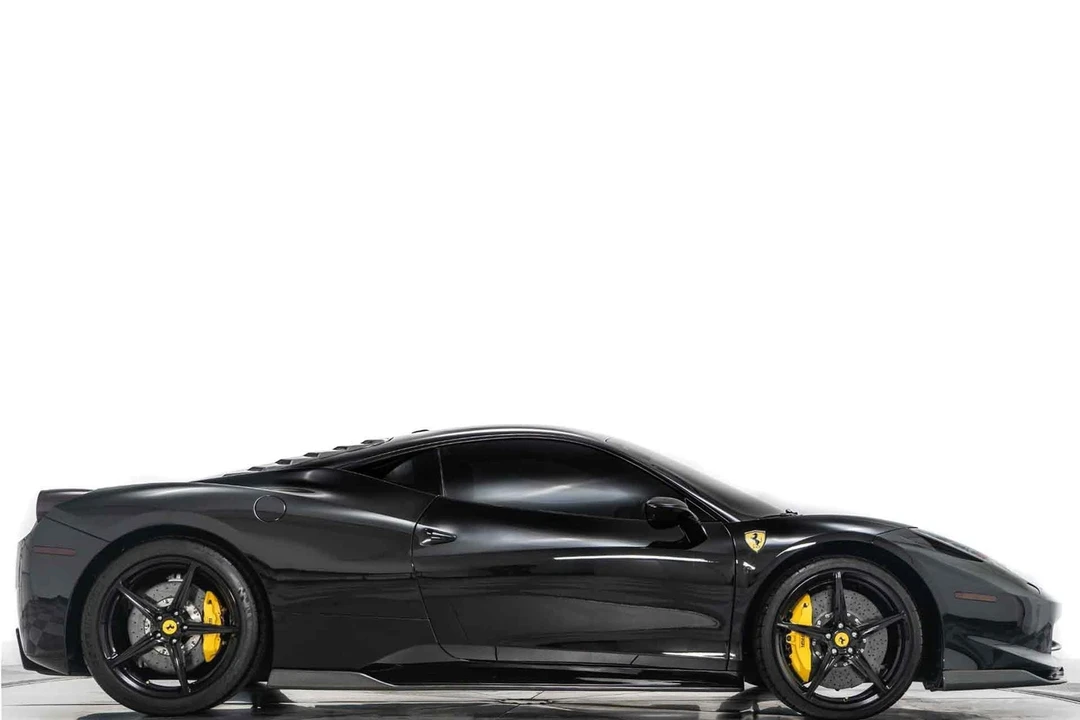 2012 Ferrari 458 Italia - Image 2 of 21