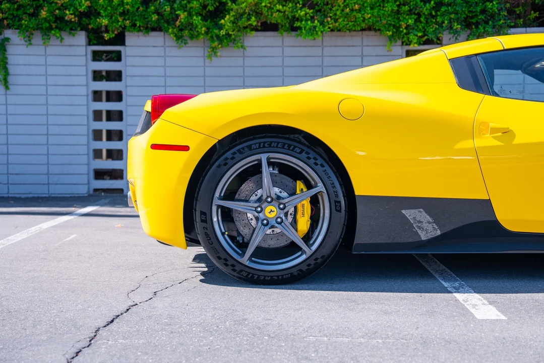2012 Ferrari 458 Italia - Image 6 of 21