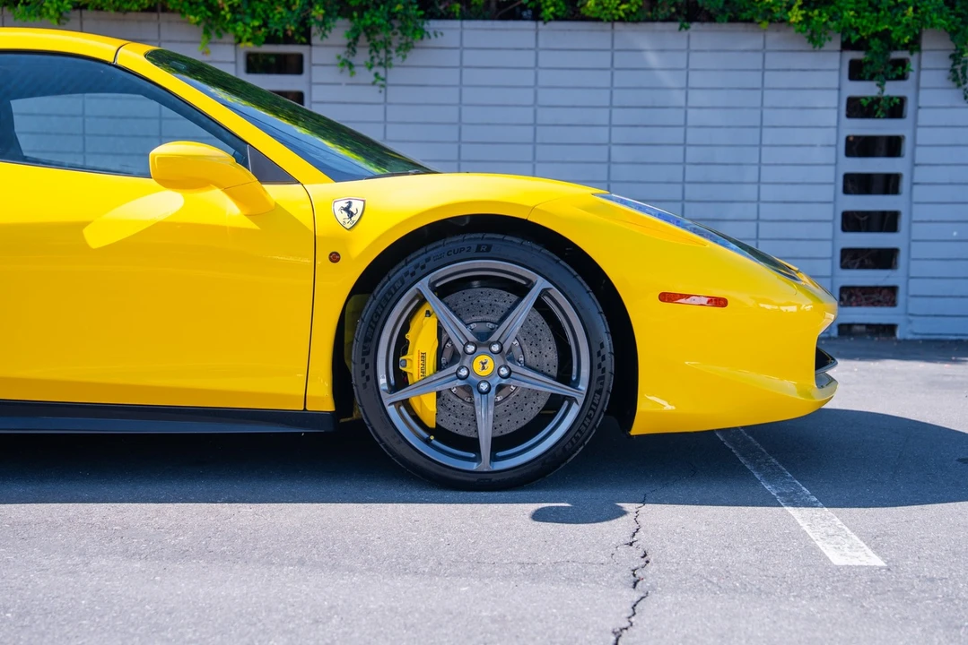 2012 Ferrari 458 Italia - Image 7 of 21
