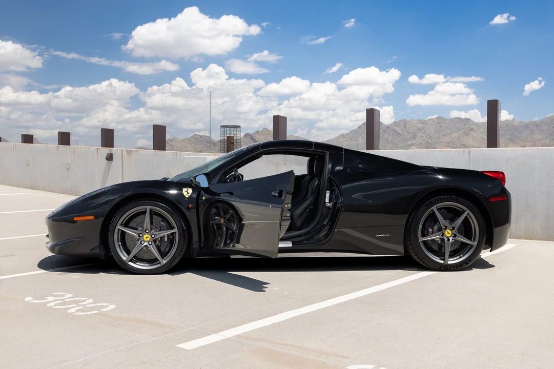 2012 Ferrari 458 Italia - Image 17 of 31
