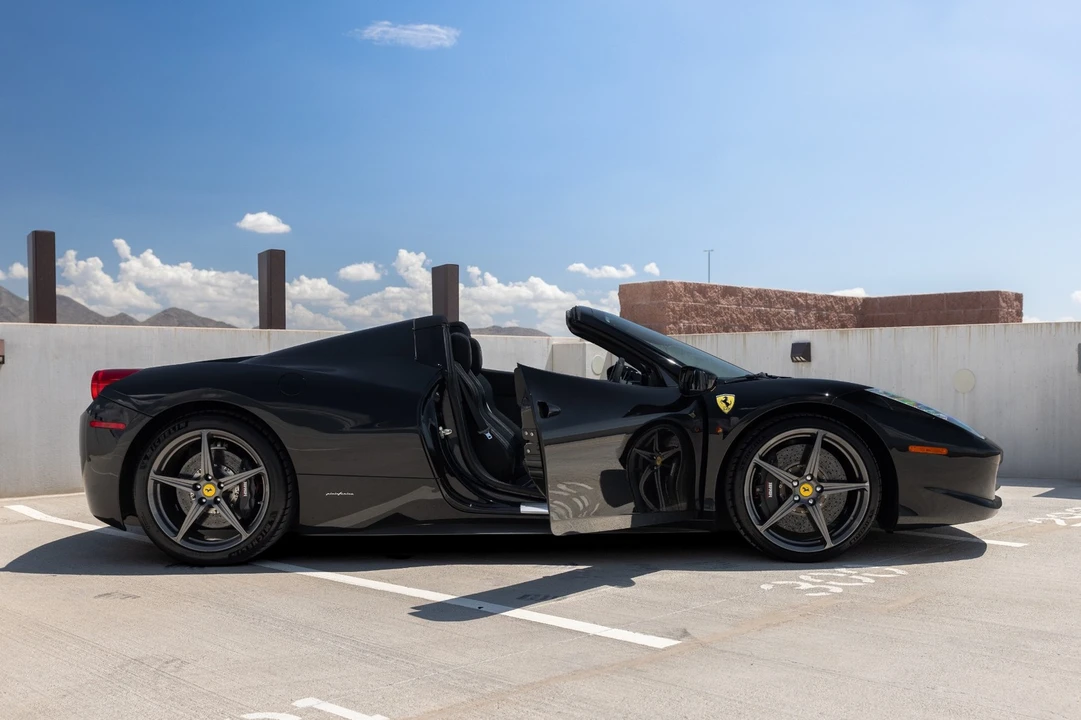 2012 Ferrari 458 Italia - Image 28 of 31