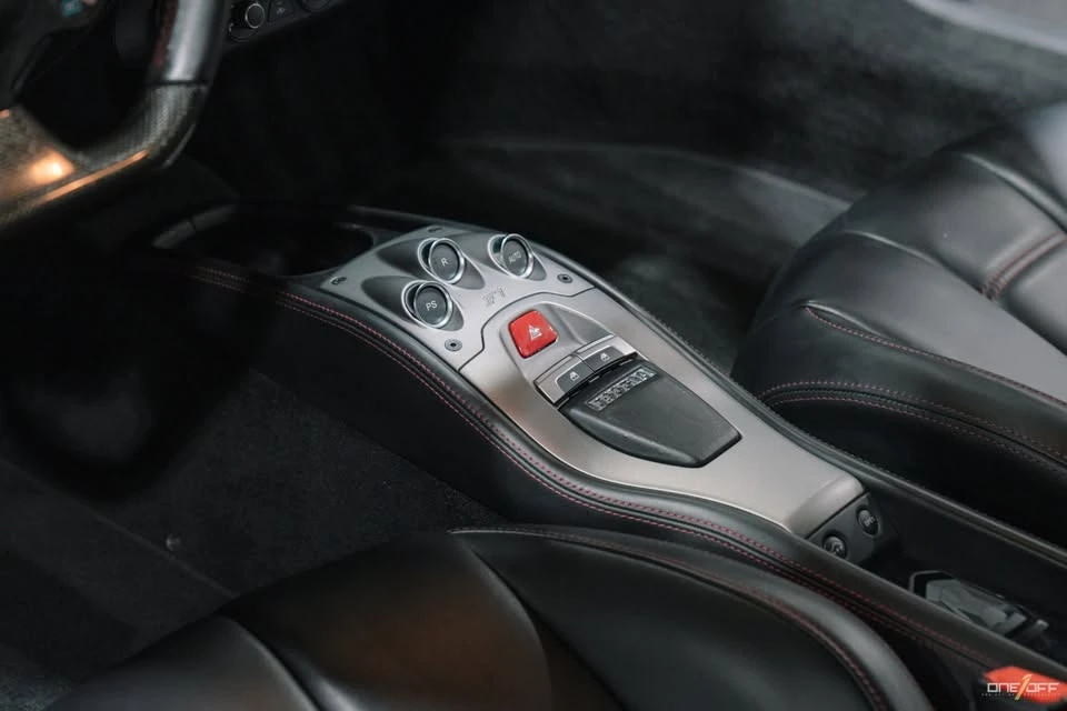 2012 Ferrari 458 Italia - Image 7 of 20