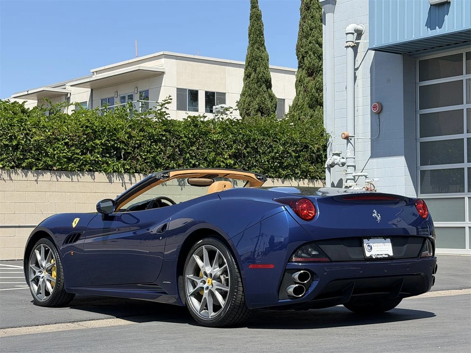 2012 Ferrari California - Image 2 of 23