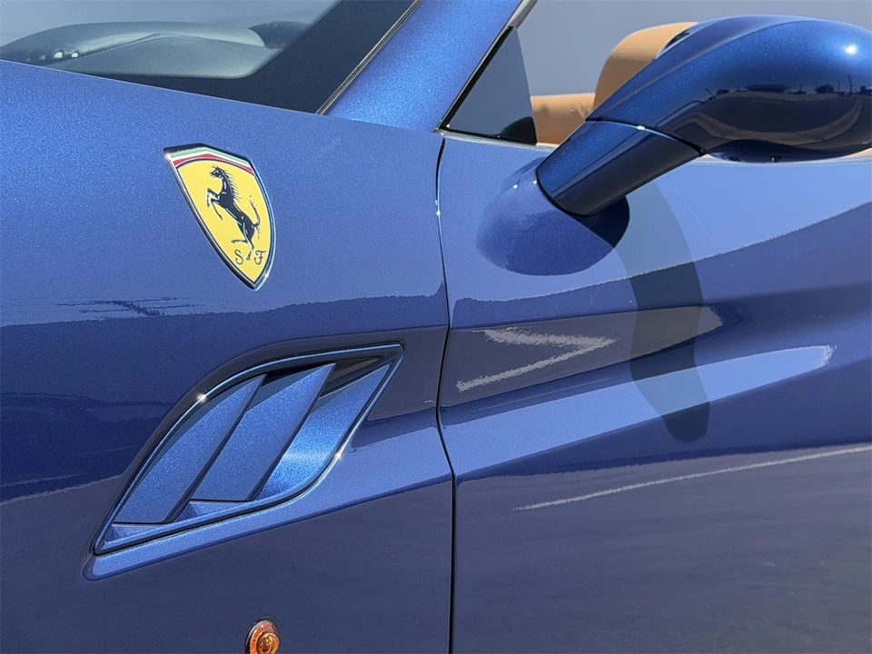 2012 Ferrari California - Image 17 of 23
