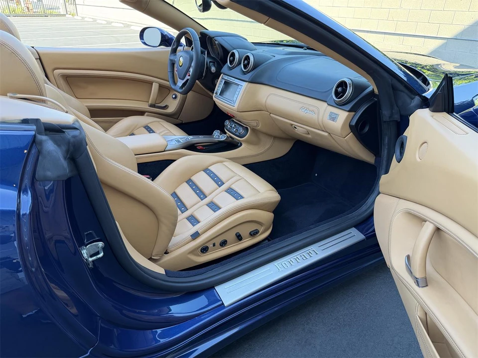 2012 Ferrari California - Image 21 of 23