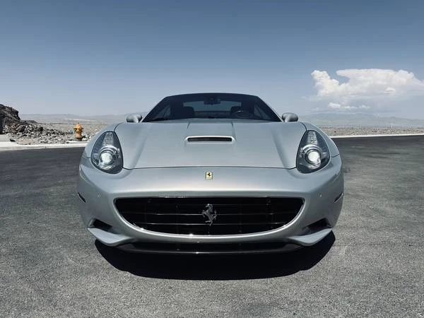 2012 Ferrari California - Image 6 of 17