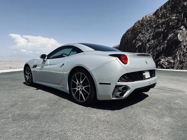 2012 Ferrari California - Image 7 of 17