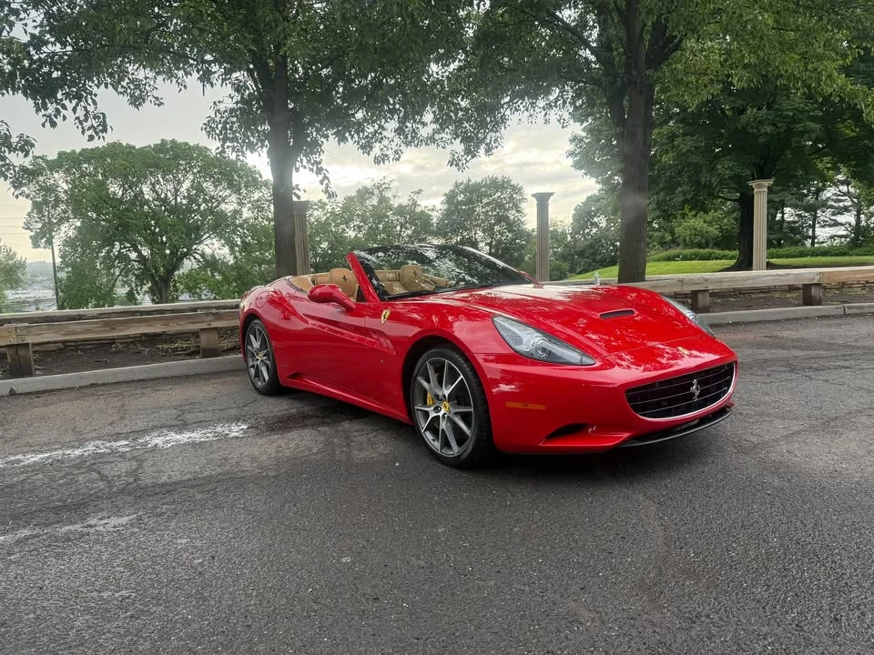 2012 Ferrari California - Image 2 of 20