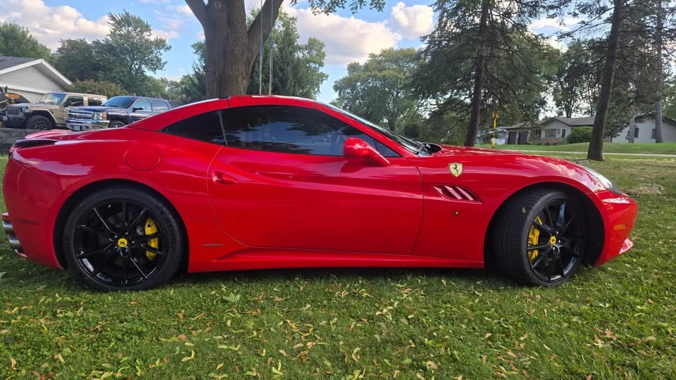 2012 Ferrari California - Image 2 of 18